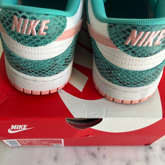 Nike Dunk Low ME washed teal/bleached coral snakeskin - Picture 3 of 8